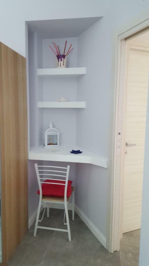 Afrodite Suites Deluxe อากรอโปลี ภายนอก รูปภาพ