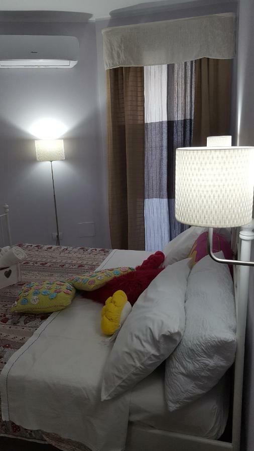 Afrodite Suites Deluxe อากรอโปลี ภายนอก รูปภาพ