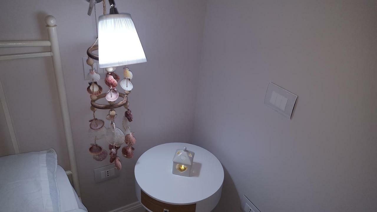 Afrodite Suites Deluxe อากรอโปลี ภายนอก รูปภาพ