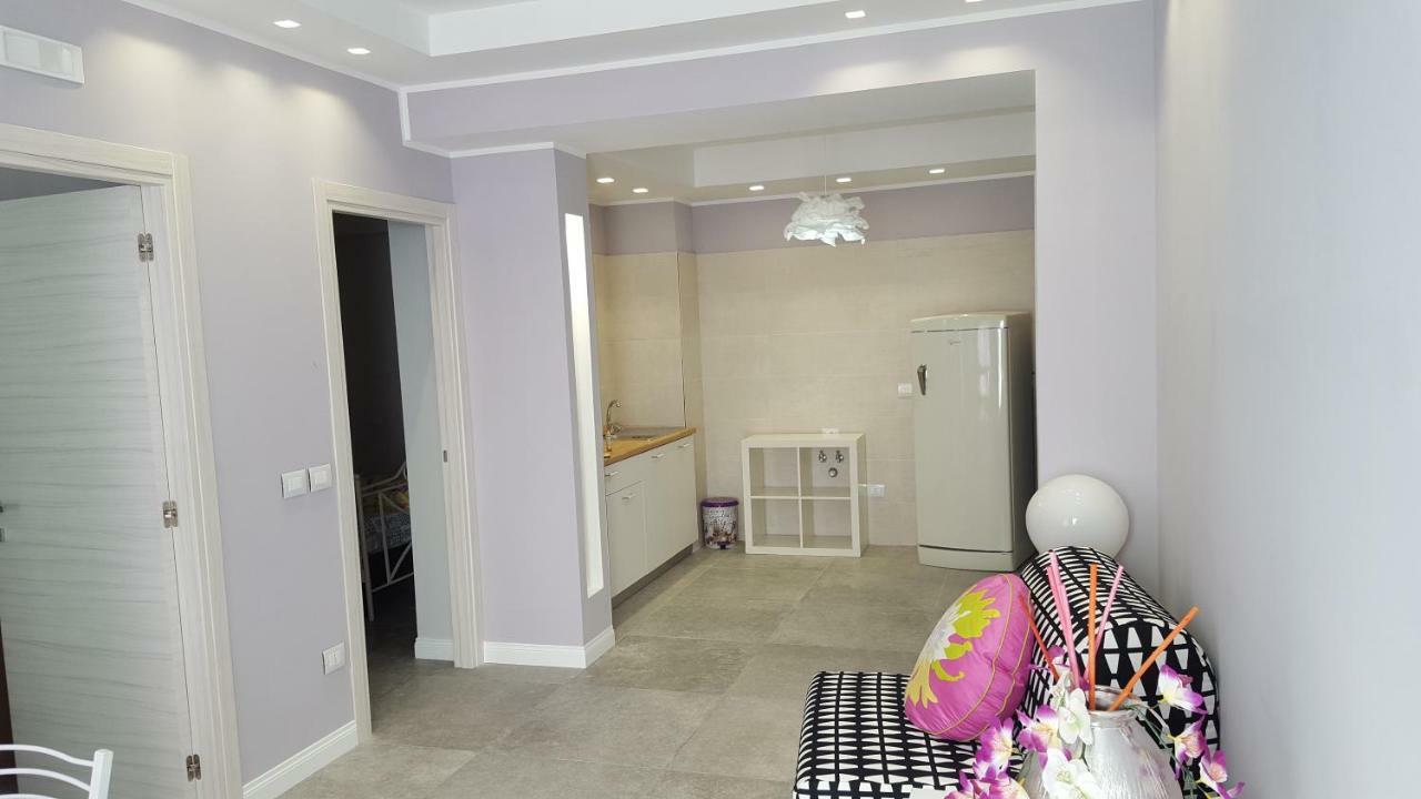 Afrodite Suites Deluxe อากรอโปลี ภายนอก รูปภาพ