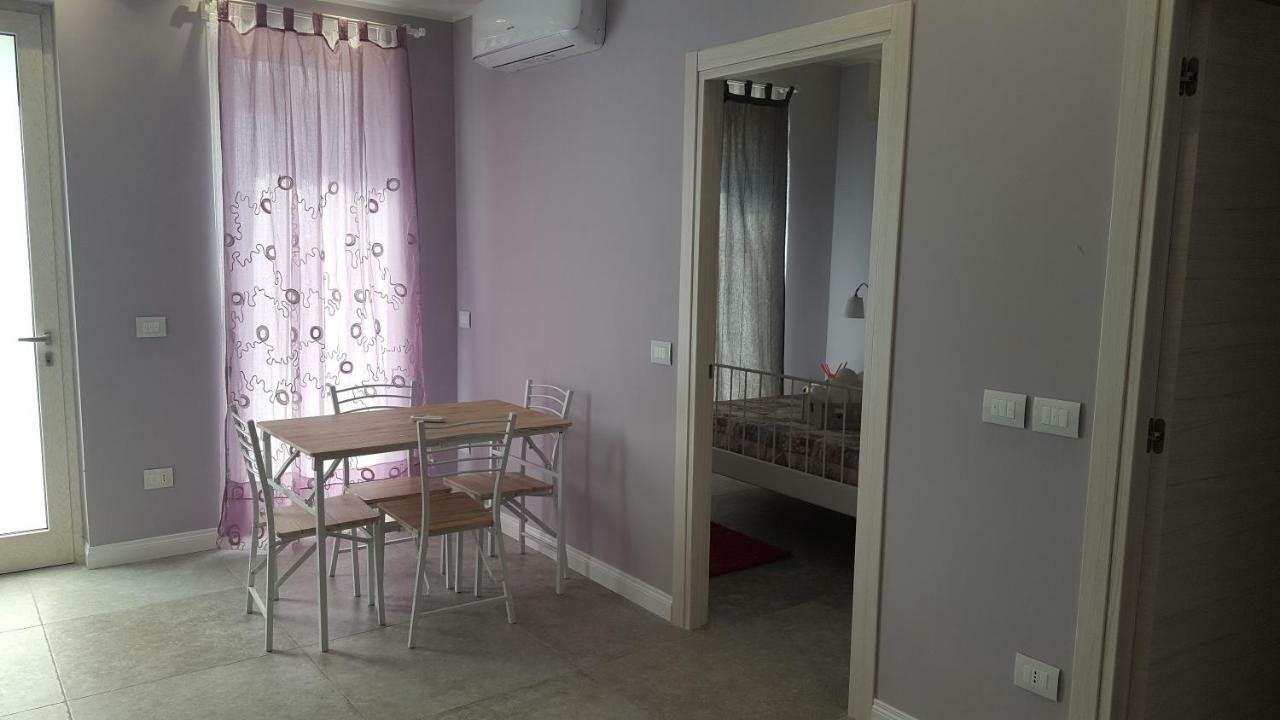 Afrodite Suites Deluxe อากรอโปลี ภายนอก รูปภาพ